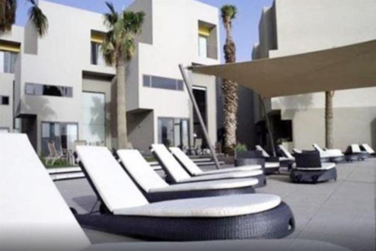 Sea Loft Villas Al Manamah Esterno foto